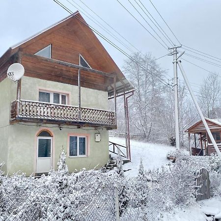 Ferienwohnung Карпатський Будинок Izky Exterior foto